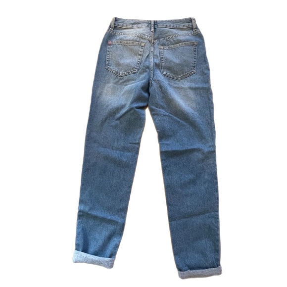 Urban Outfitters Mom high rise jeans, size 26 waist. - Picture 5 of 7